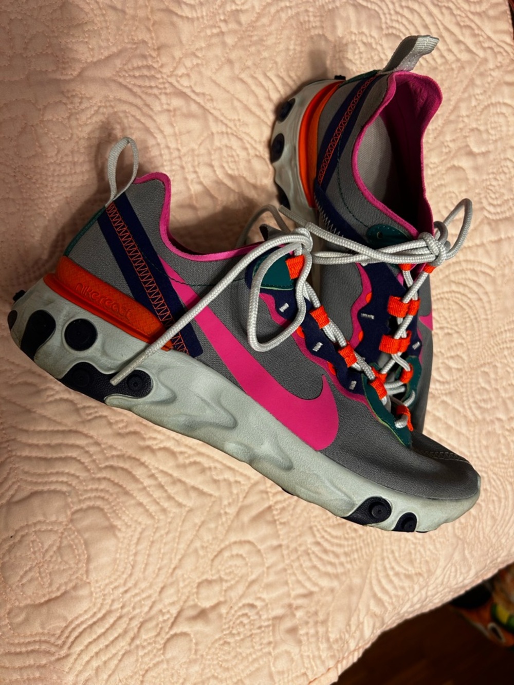 Nike React Element 55